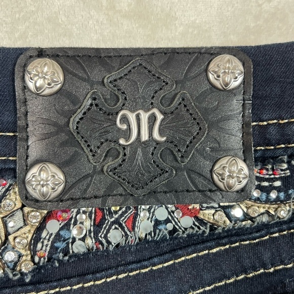 NWT Miss Me Pop Wing Size 27 Signature Skinny Studded Jeweled Dark Wash Jeans - Picture 13 of 16